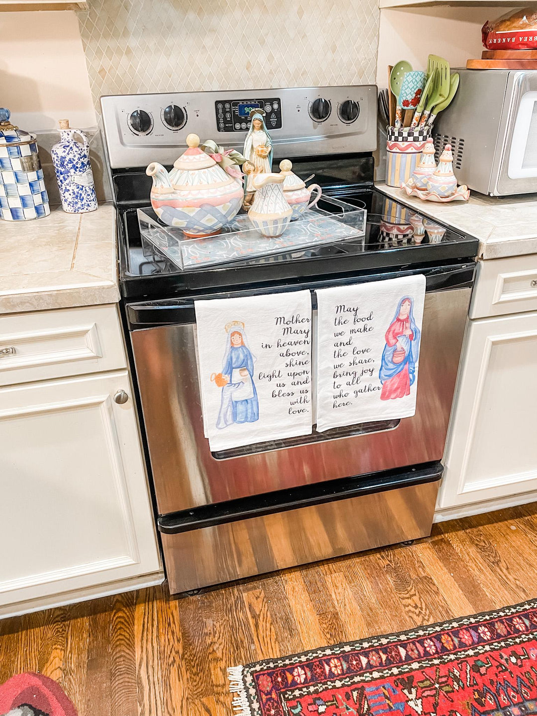 Kitchen Madonna Hand Towels | Mary&