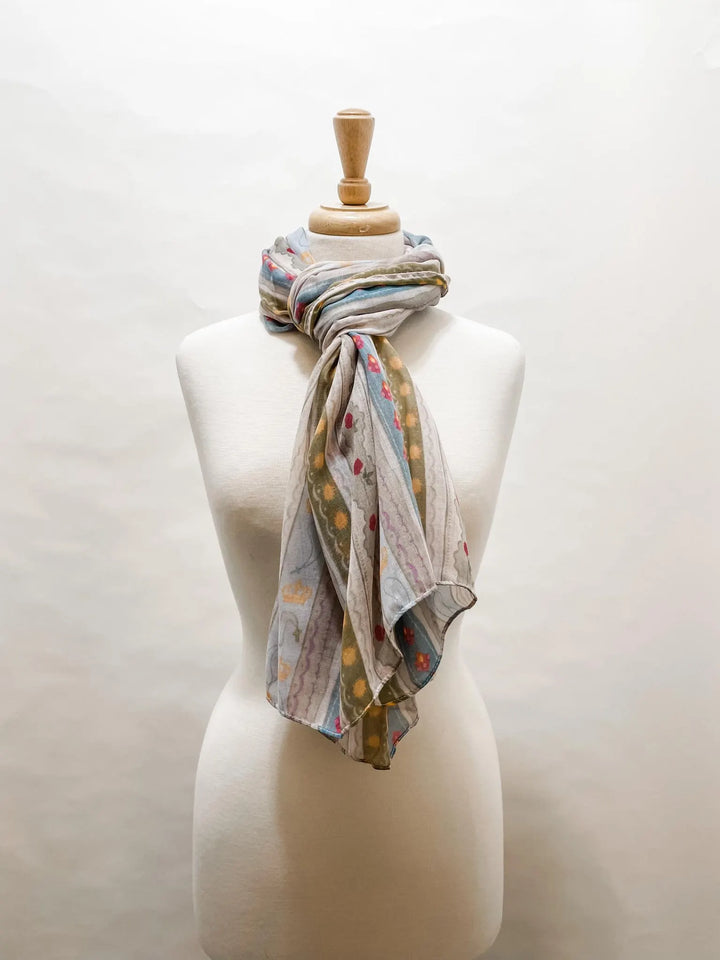 Our Lady of Fatima Stripe | Fatima Catholic Scarf | Catholic Scarf with Miraculous Medal